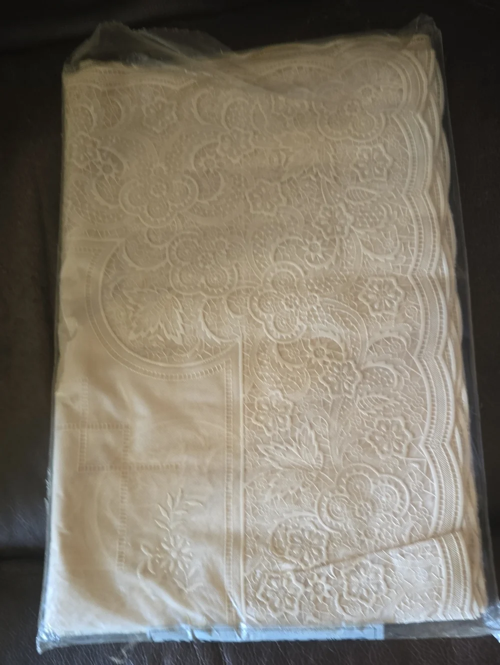 Riviera cream lace